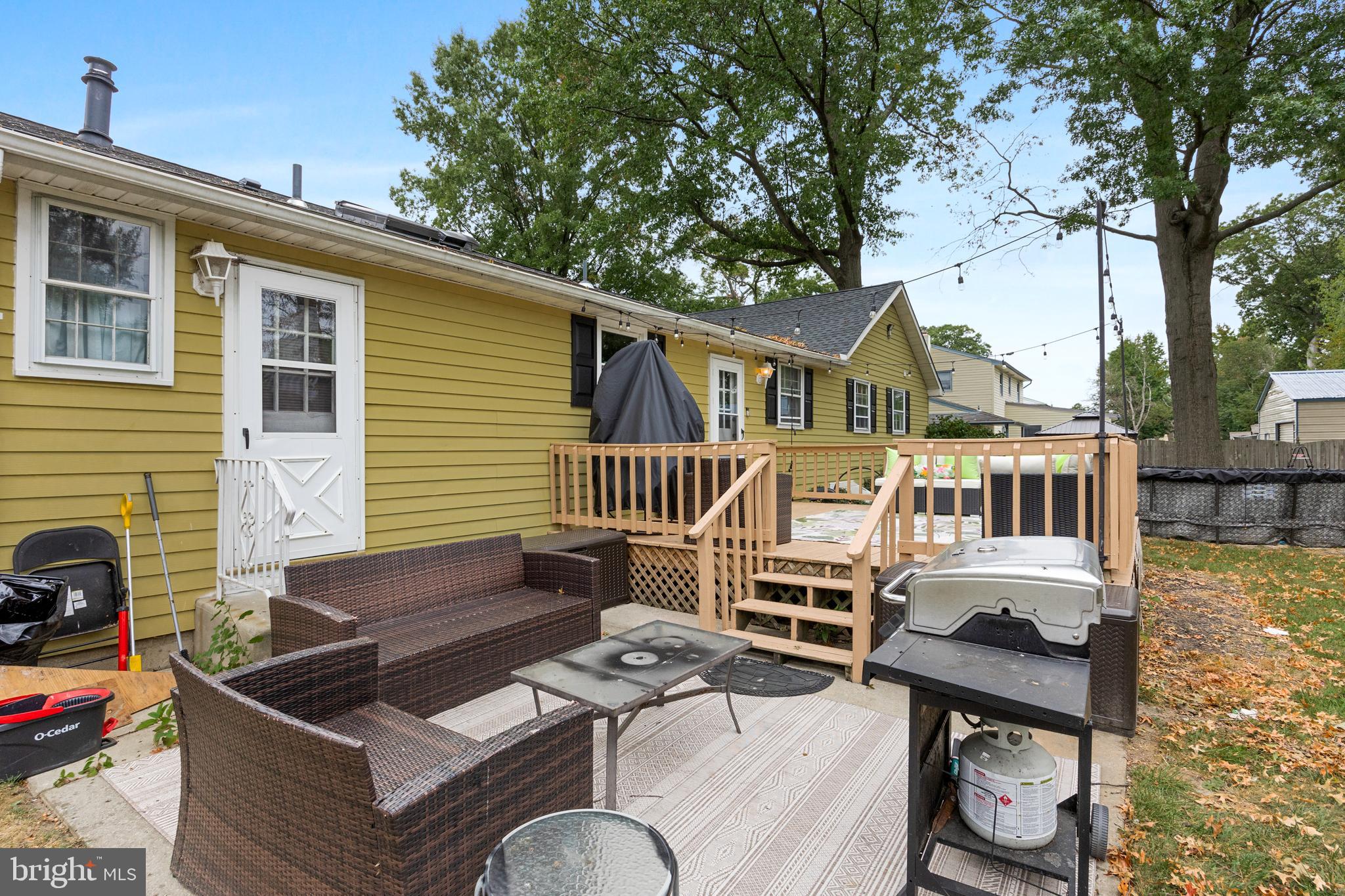 327 Elm Ave