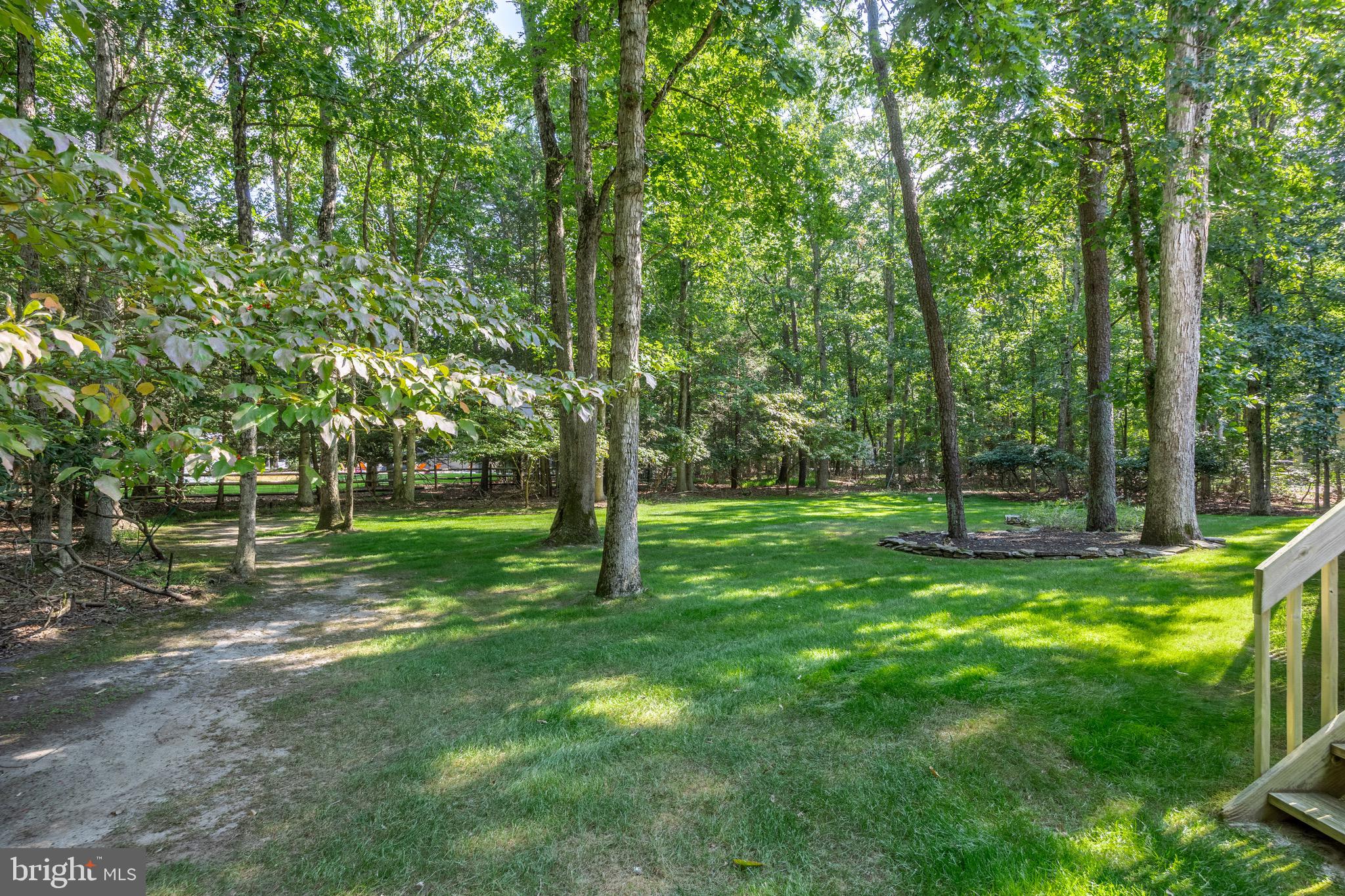 6 Pepperbush Ct