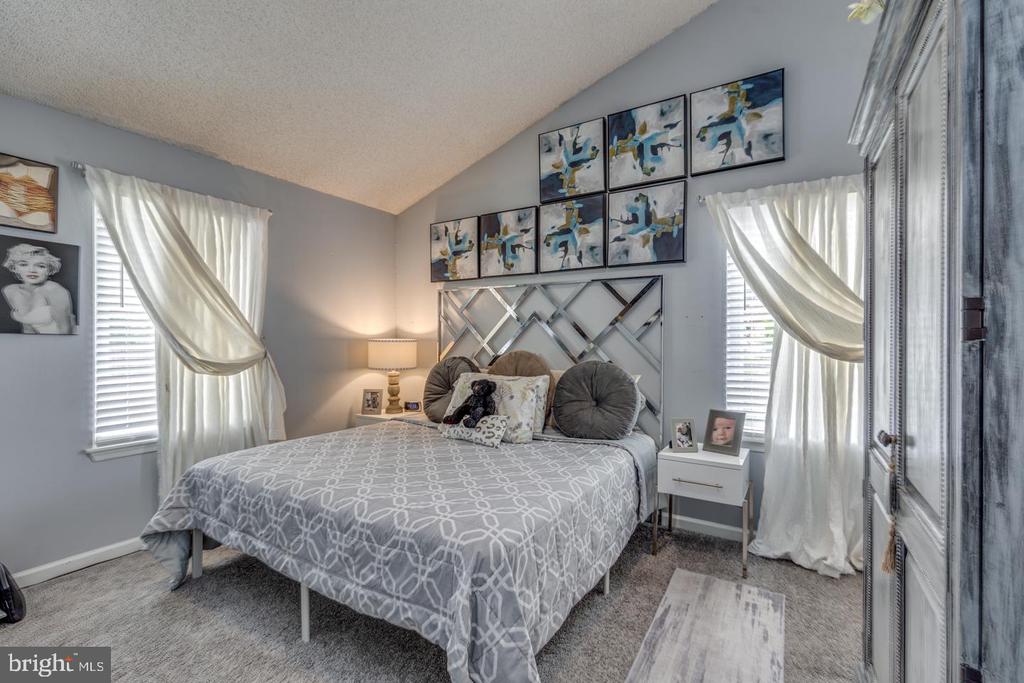 36 BIRCHWOOD DRIVE