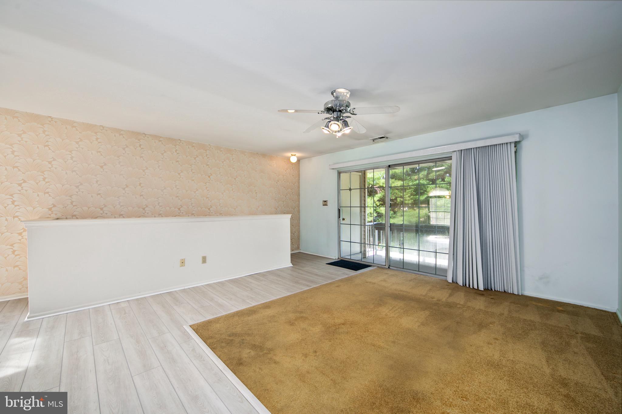 1558 THORNWOOD DRIVE B