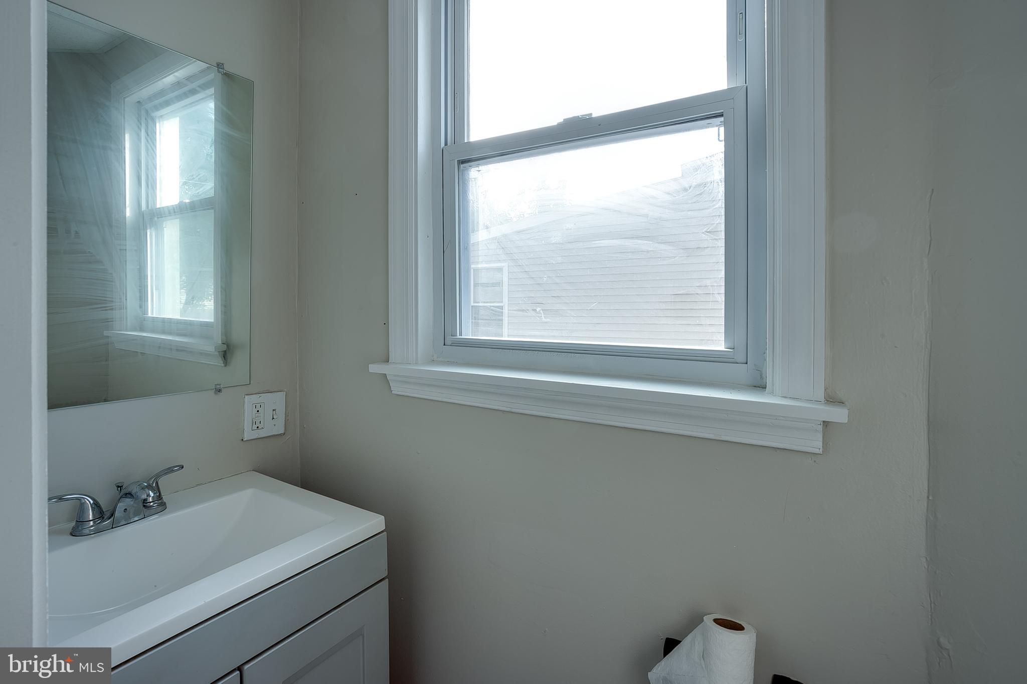 123 E FEDERAL STREET