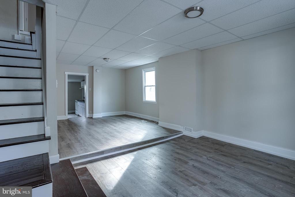 123 E FEDERAL STREET