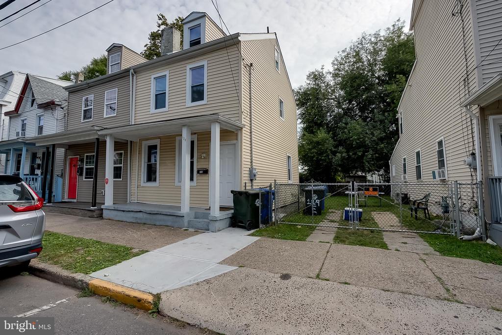 123 E FEDERAL STREET