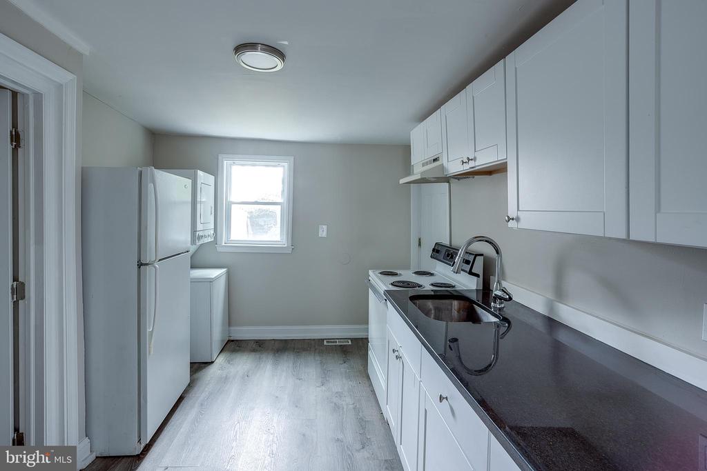 123 E FEDERAL STREET