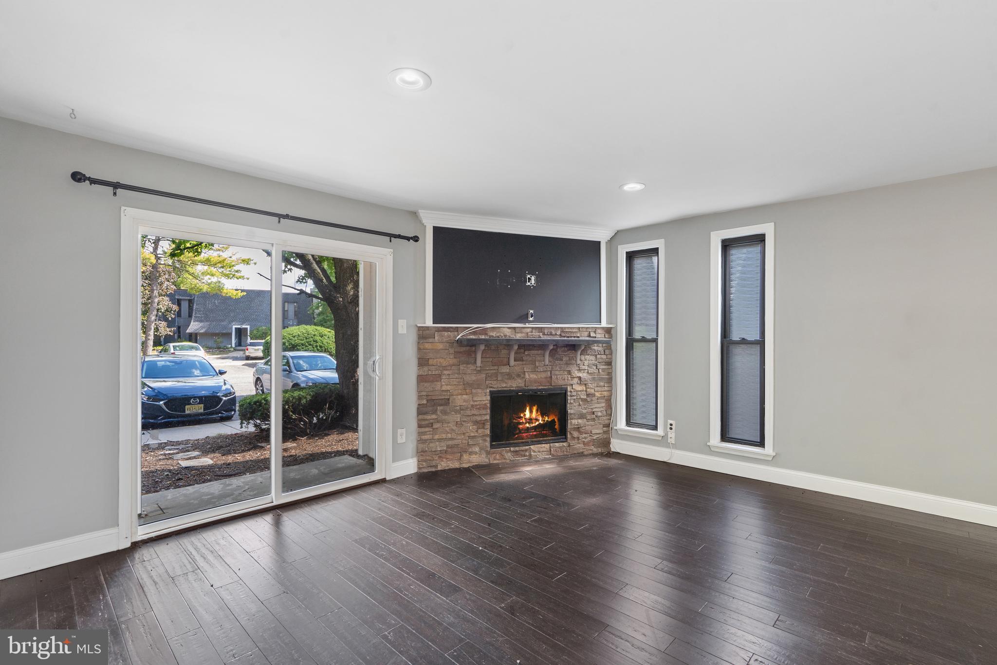 25 S CHURCH ROAD 161