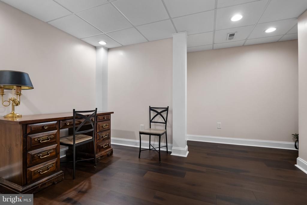 45 Stanwyck Rd