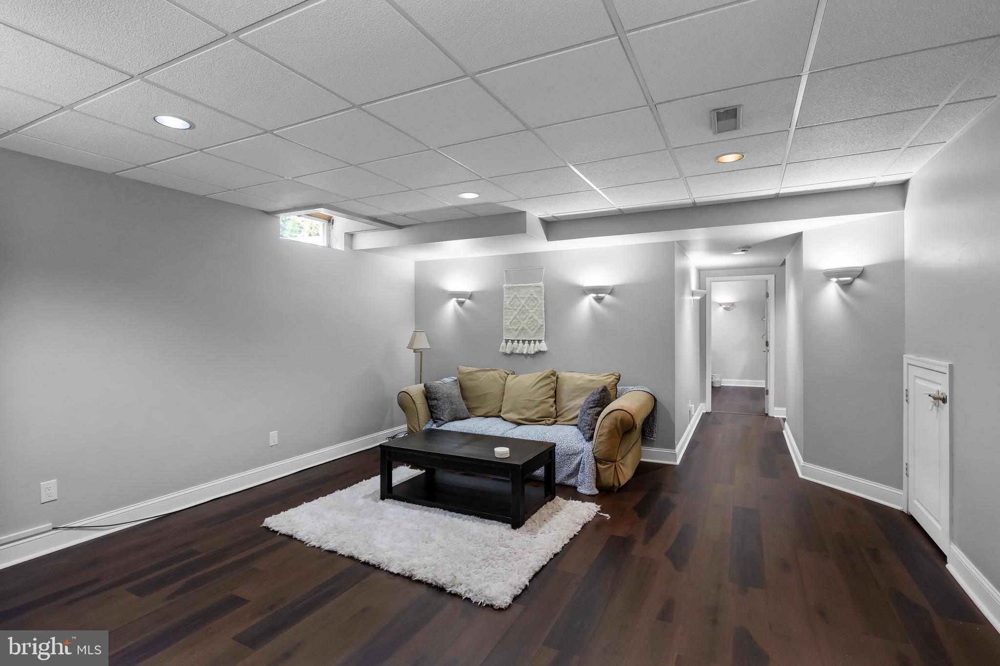 45 Stanwyck Rd
