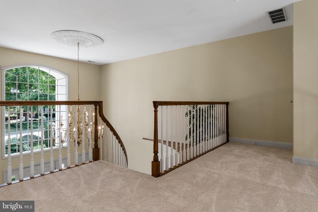 45 Stanwyck Rd
