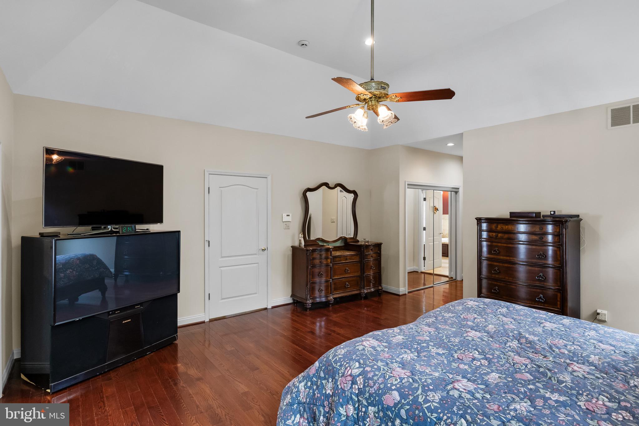 45 Stanwyck Rd