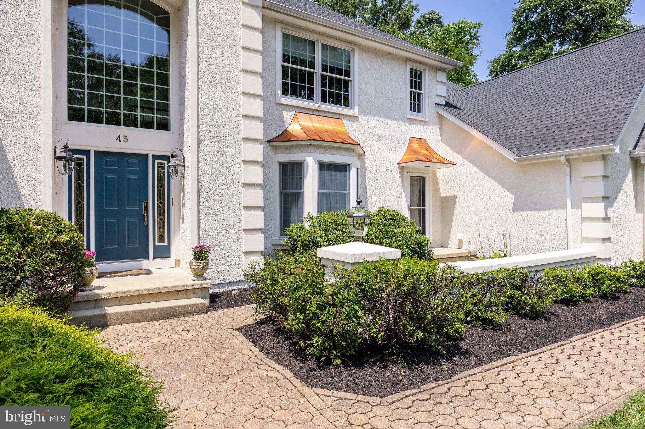 45 Stanwyck Rd