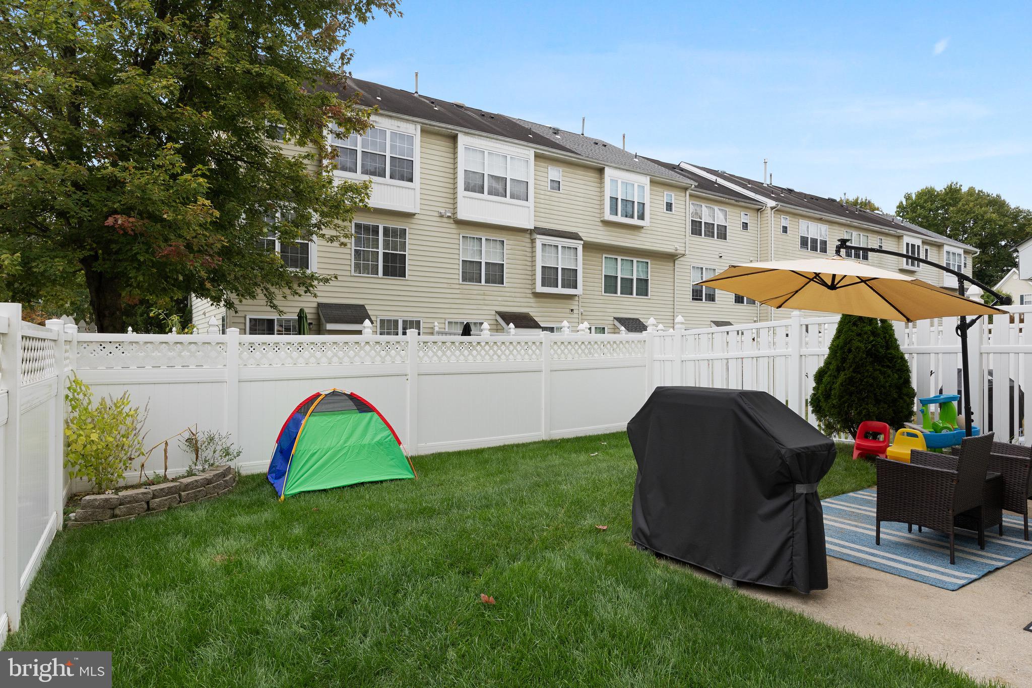 64 Alexandra Ct
