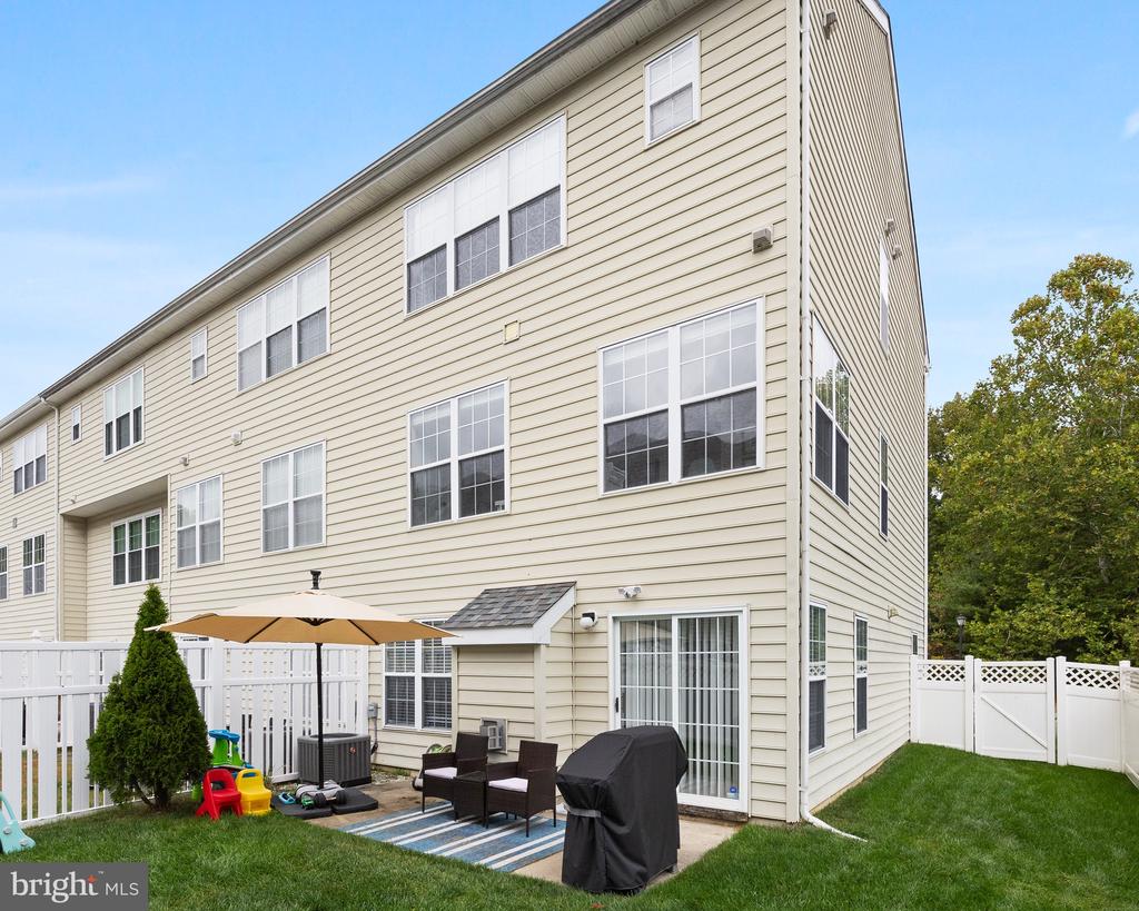 64 Alexandra Ct
