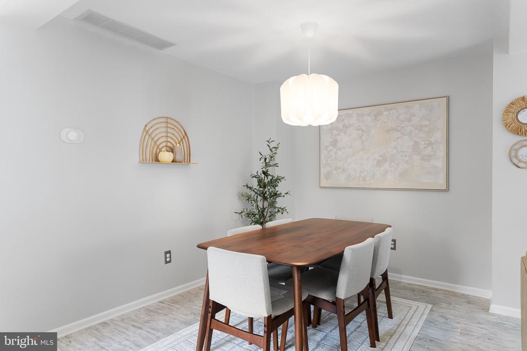 64 Alexandra Ct