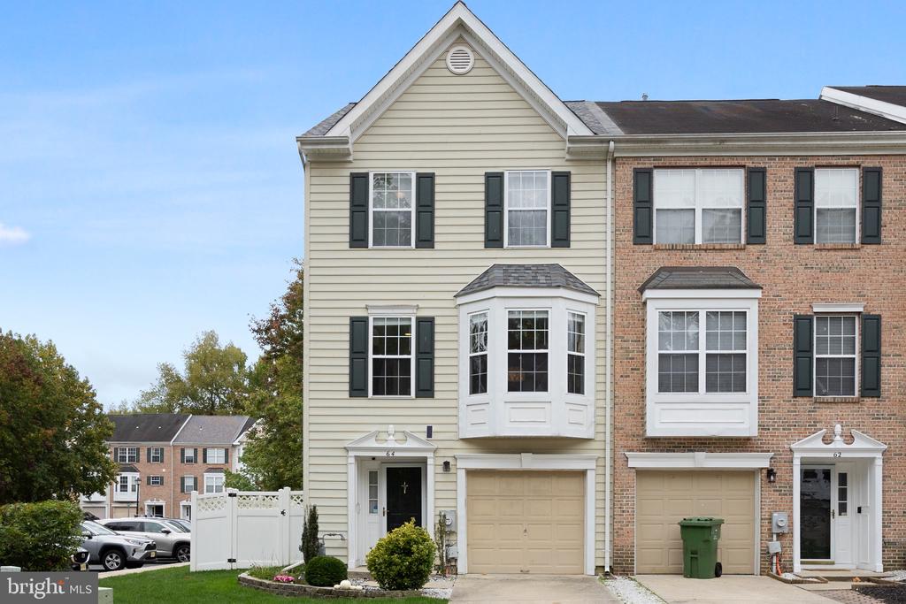 64 Alexandra Ct