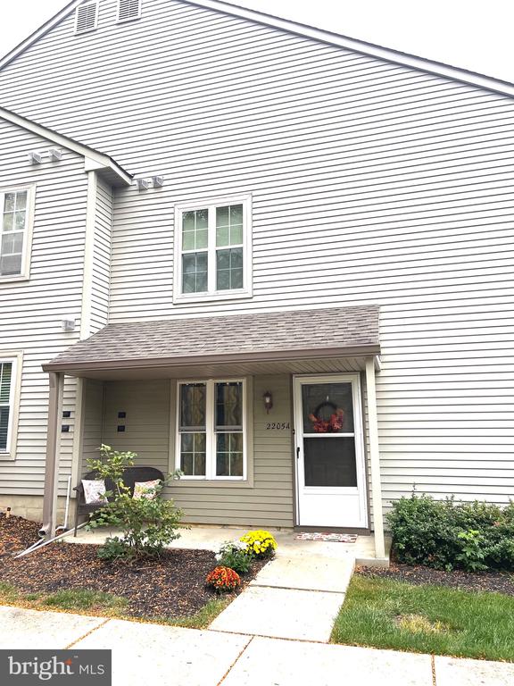 2205A DENHAM COURT