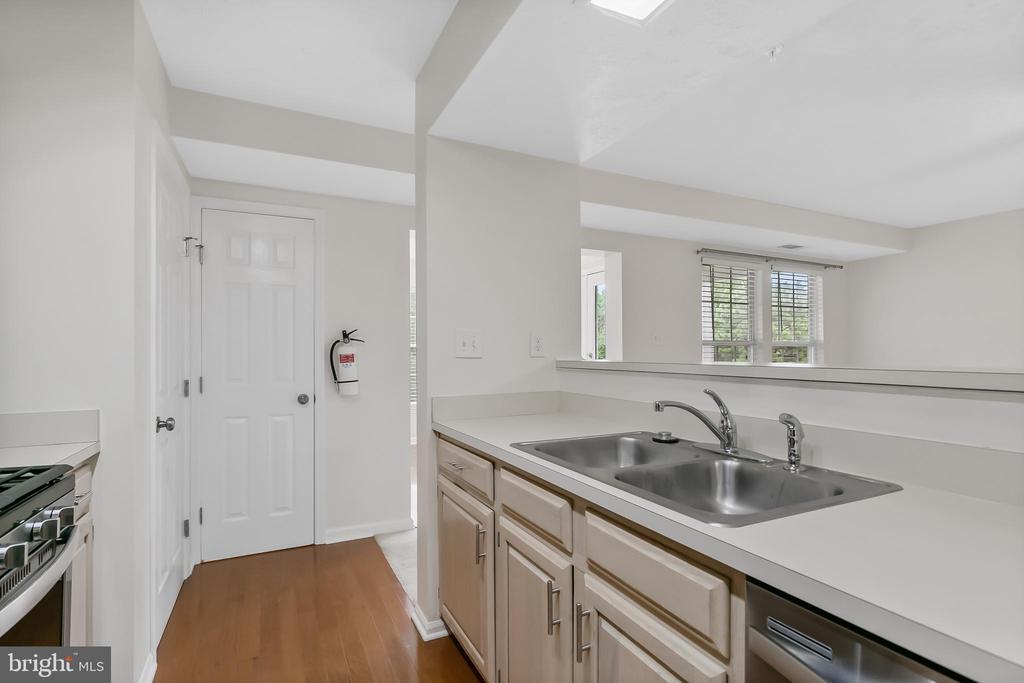 67 ELDON WAY