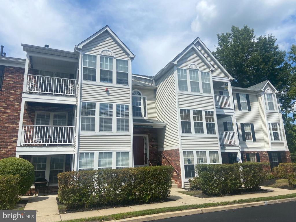 67 ELDON WAY