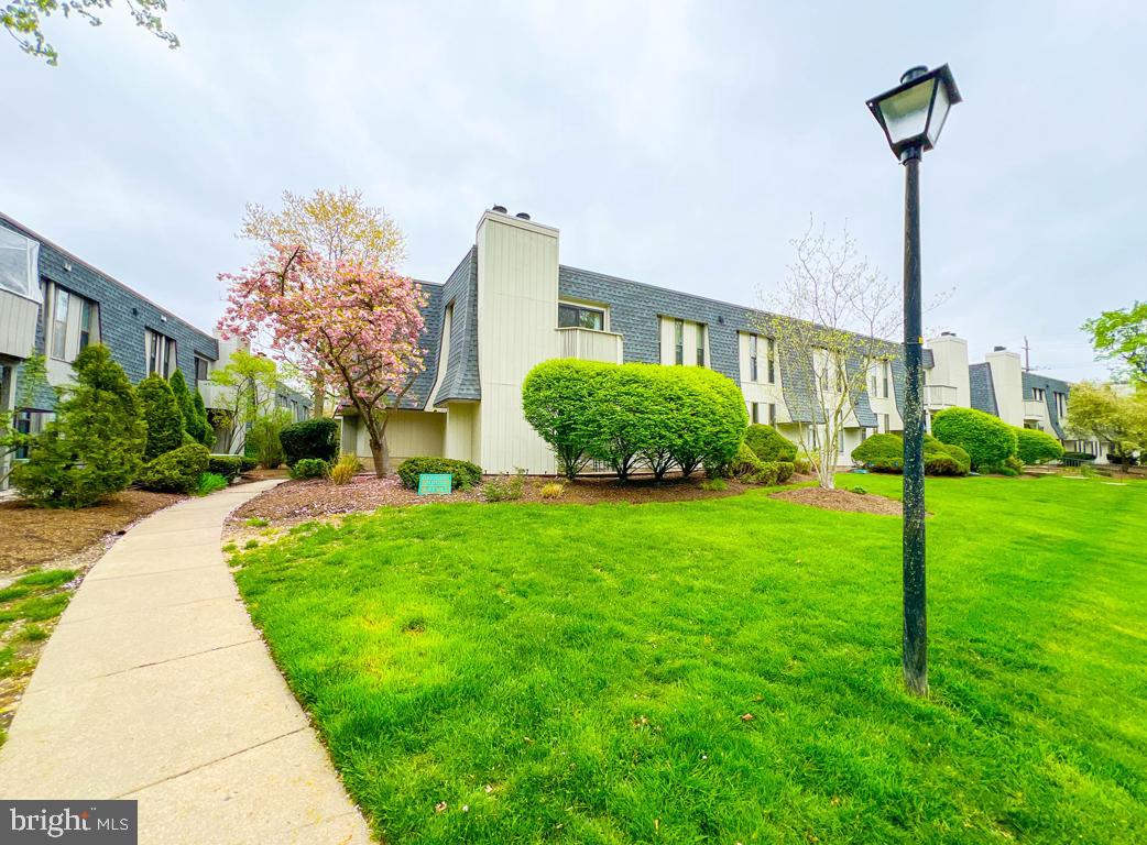 25 S CHURCH RD UNIT 50