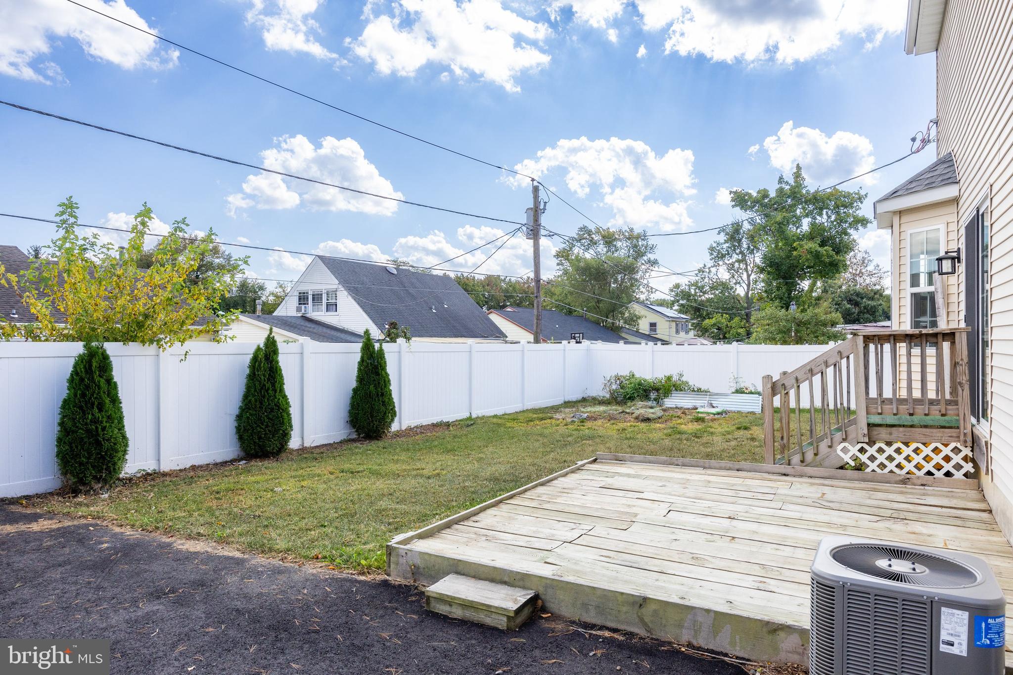 72 Ember Ln