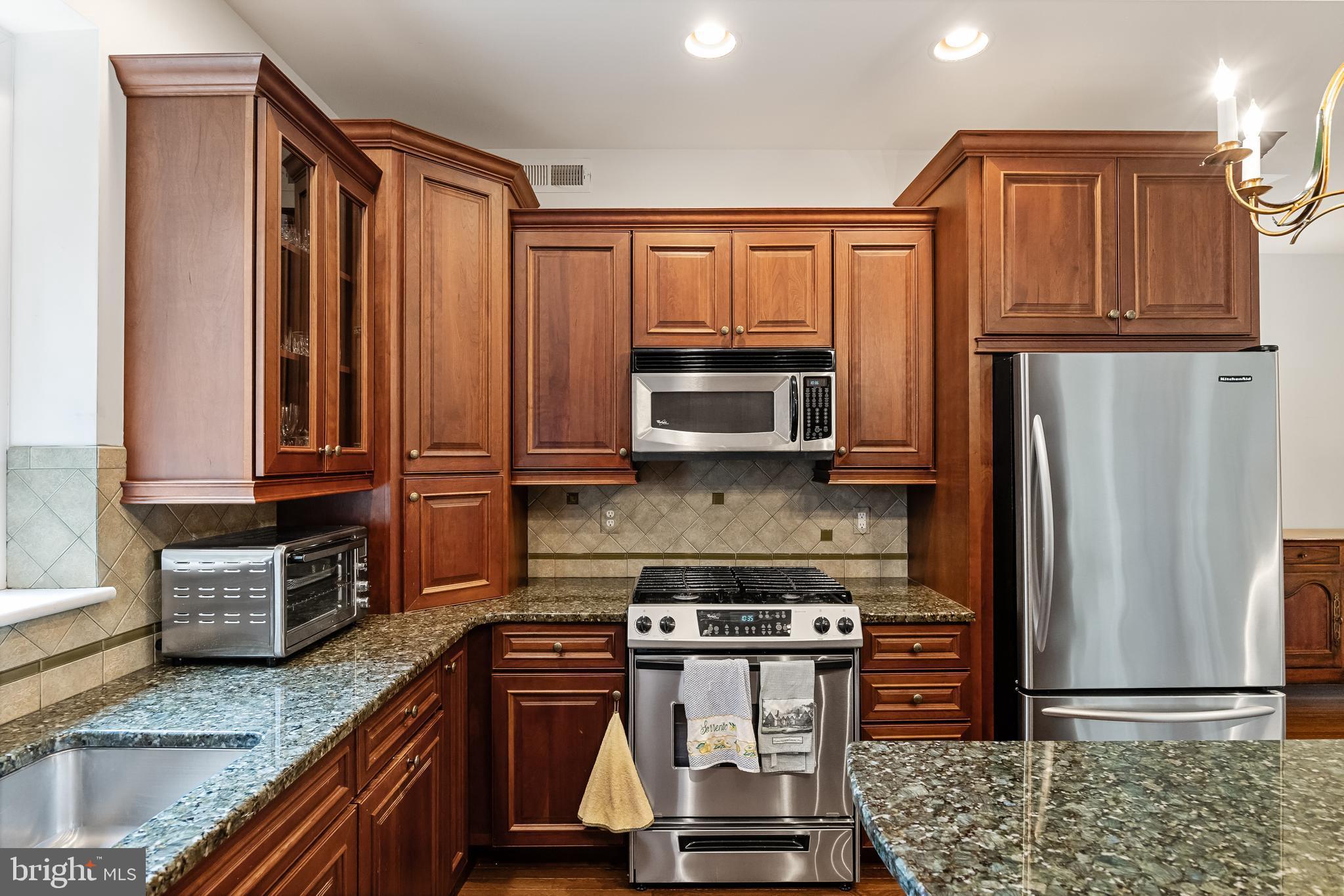 7 COLLINS MILL COURT