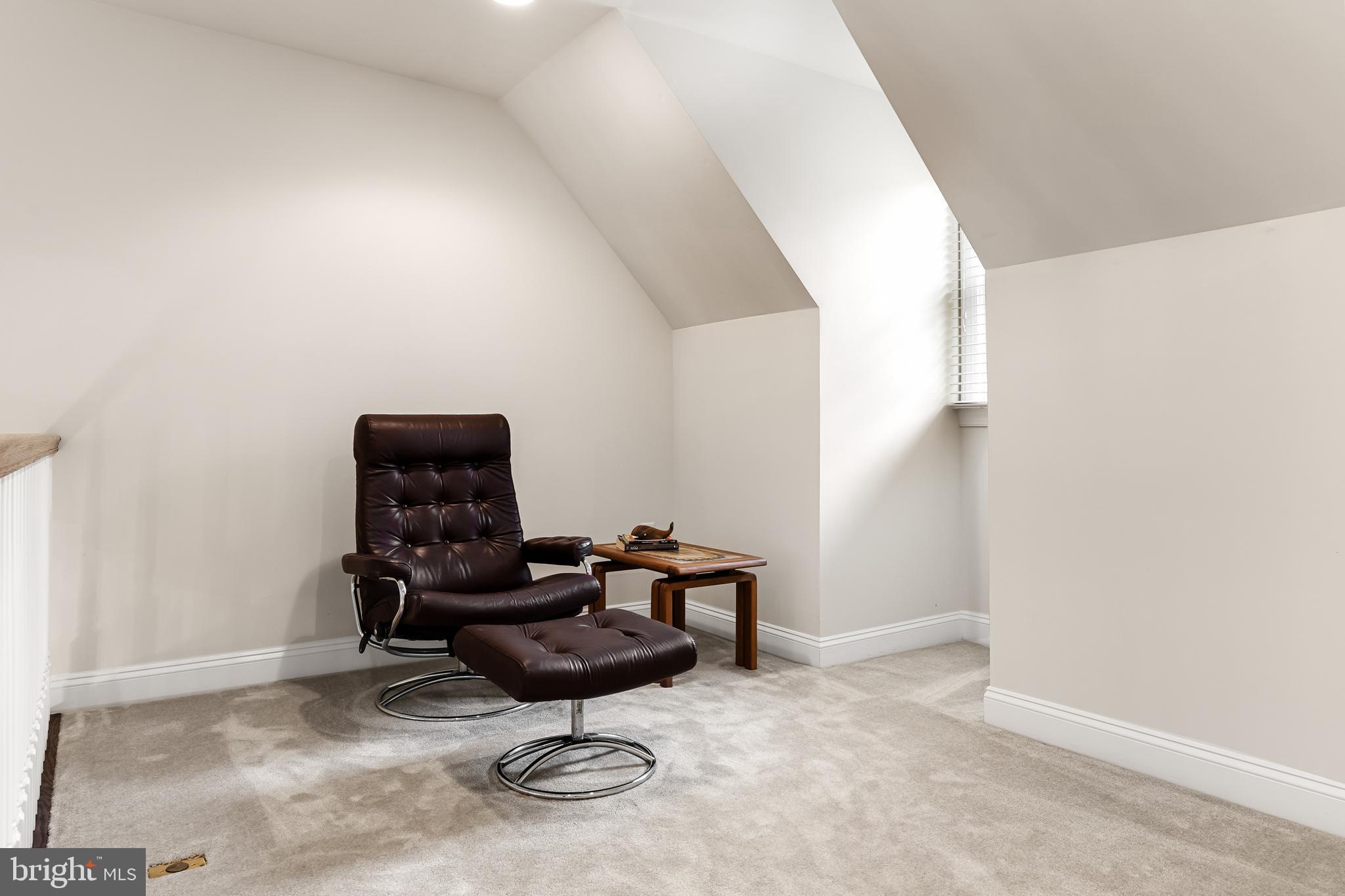 7 COLLINS MILL COURT