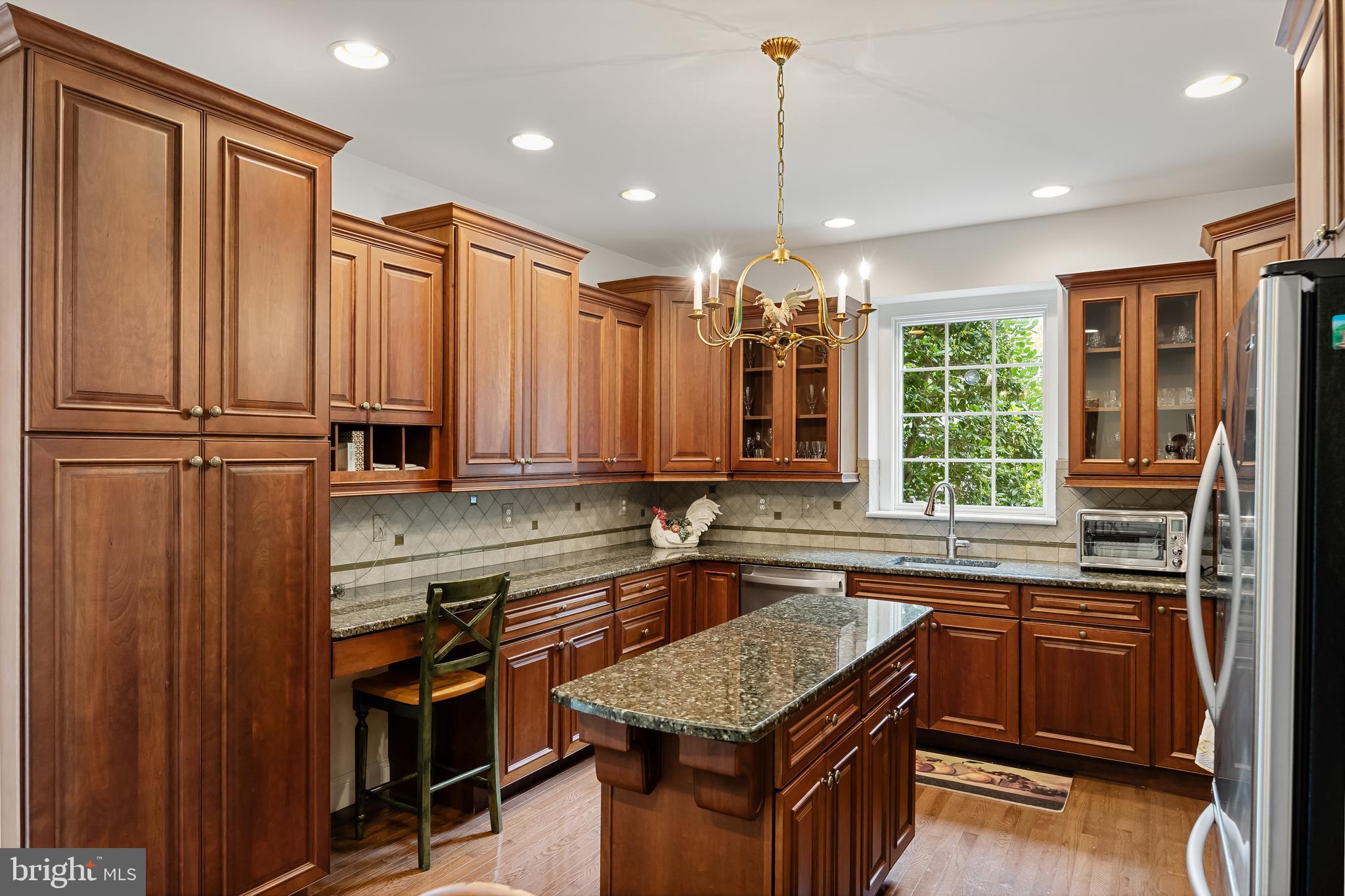 7 COLLINS MILL COURT