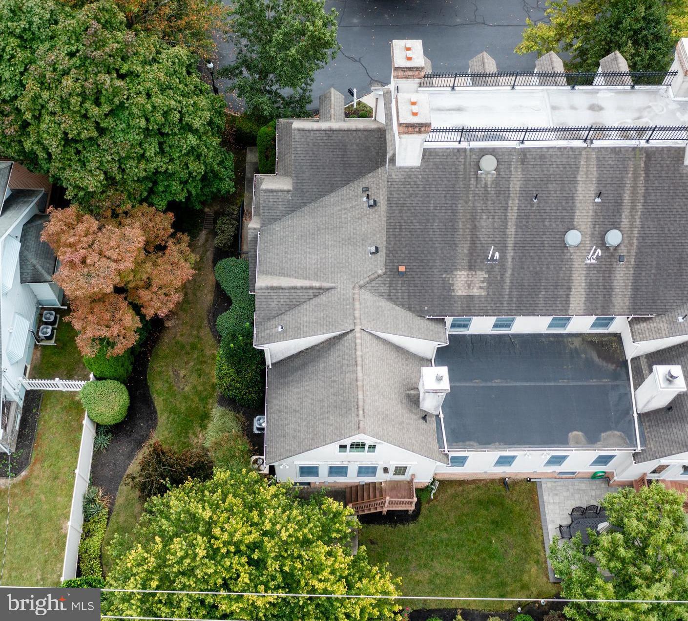 7 COLLINS MILL COURT