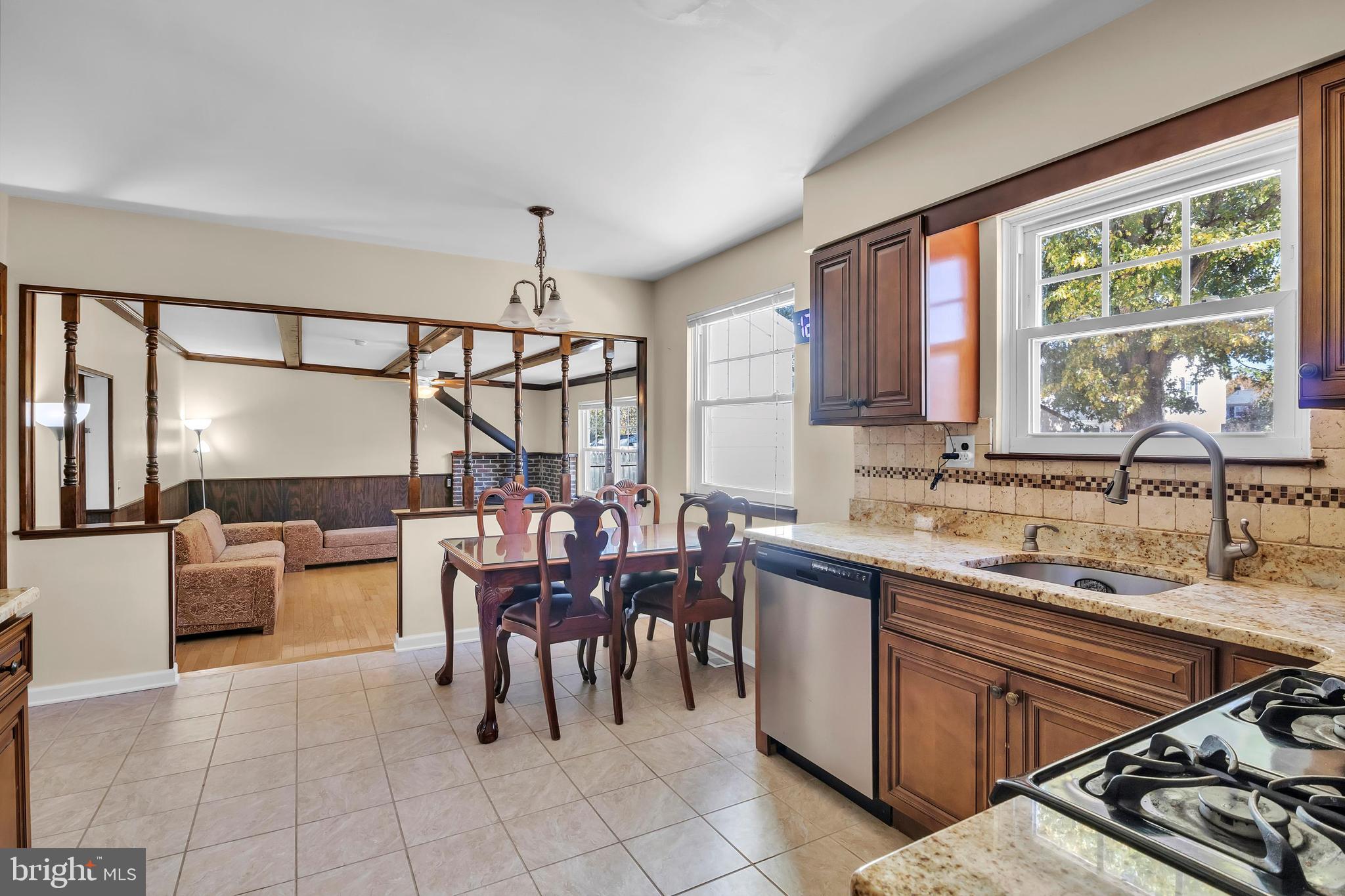 17 WILLOW RIDGE ROAD