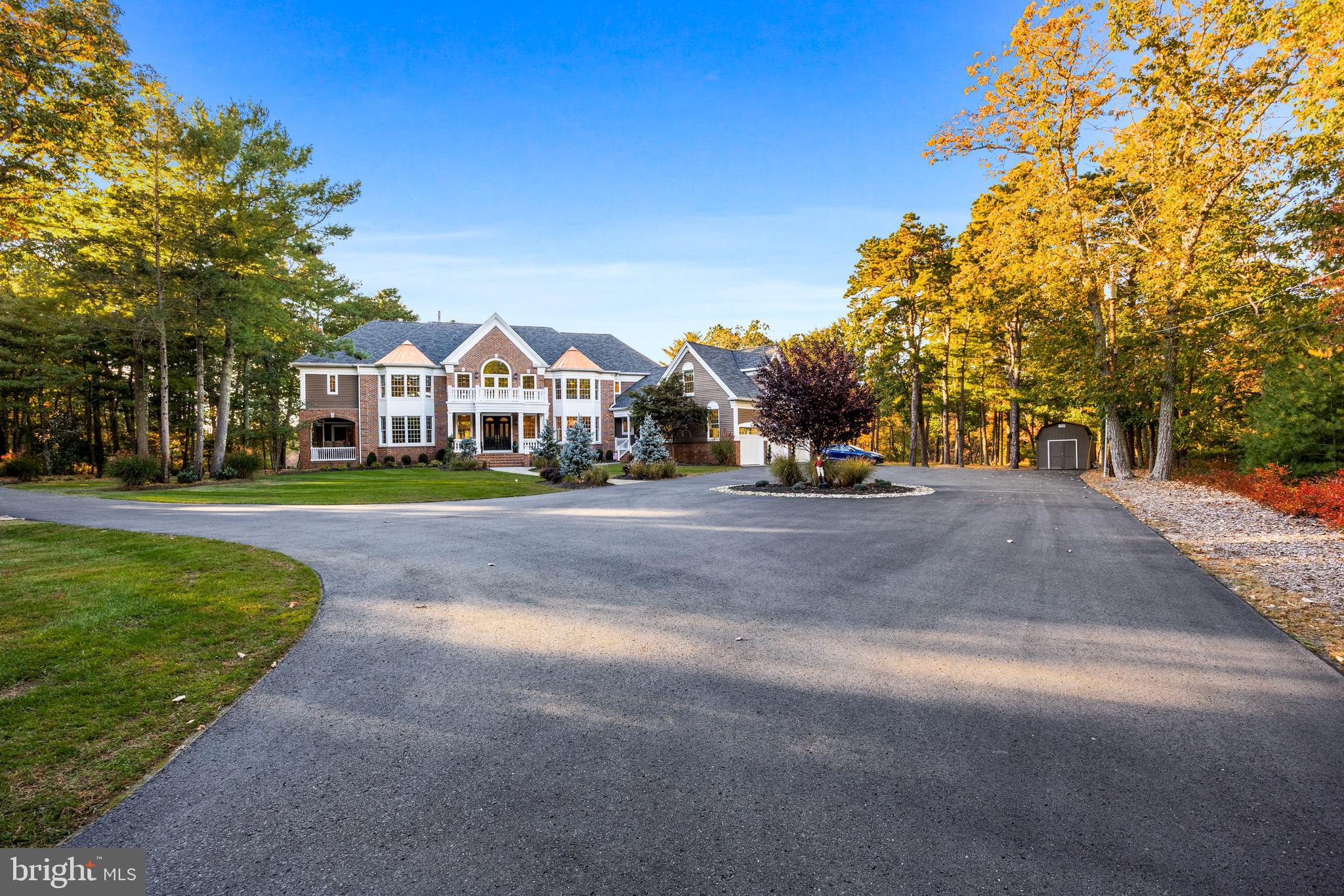 11 Saw Mill Rd