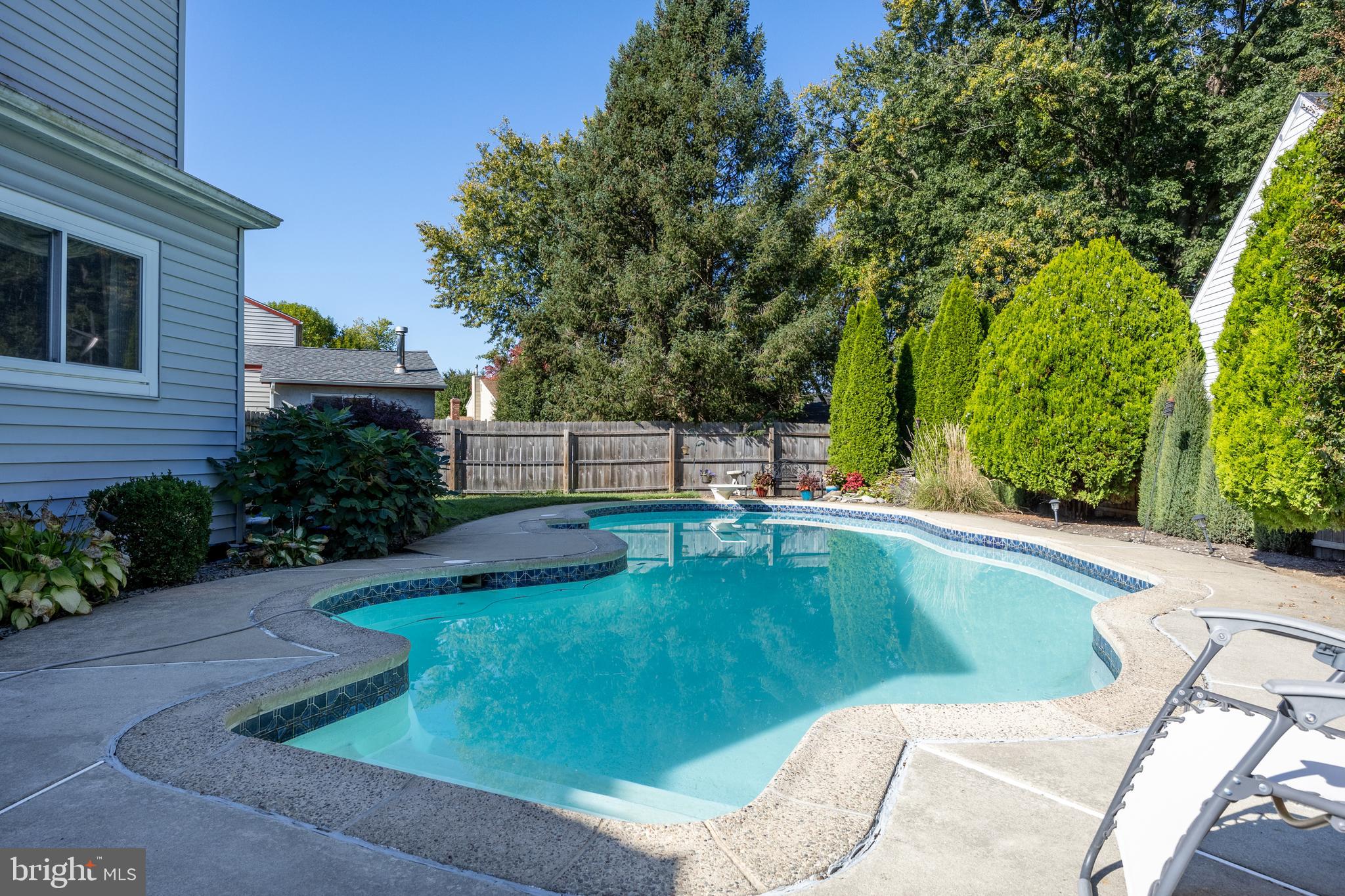 246 Winding Way
