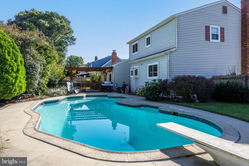 246 Winding Way