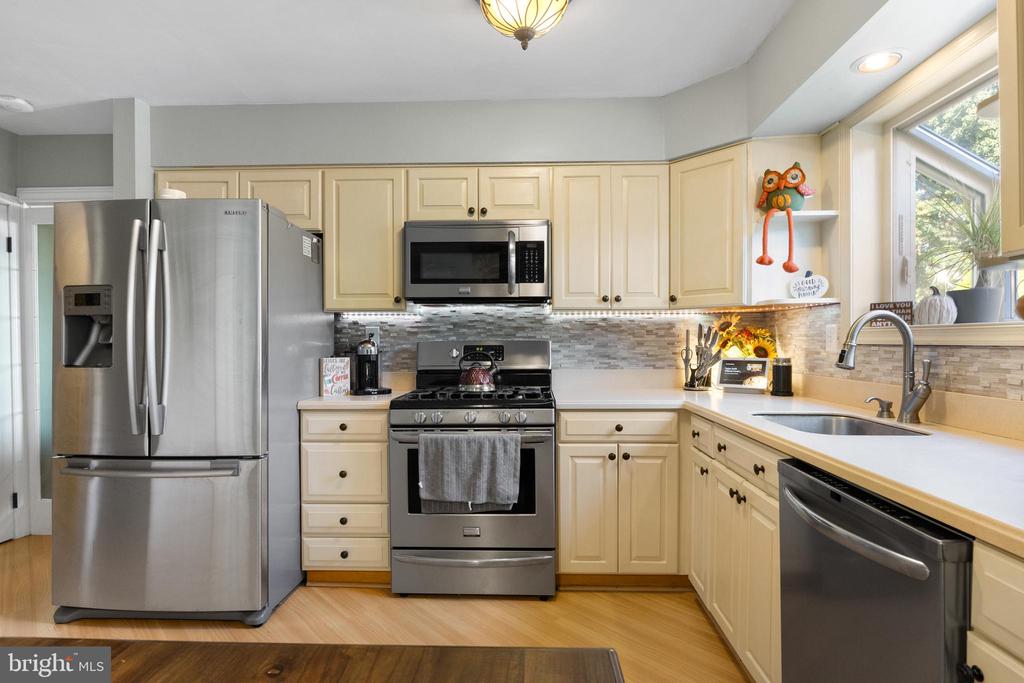 246 Winding Way