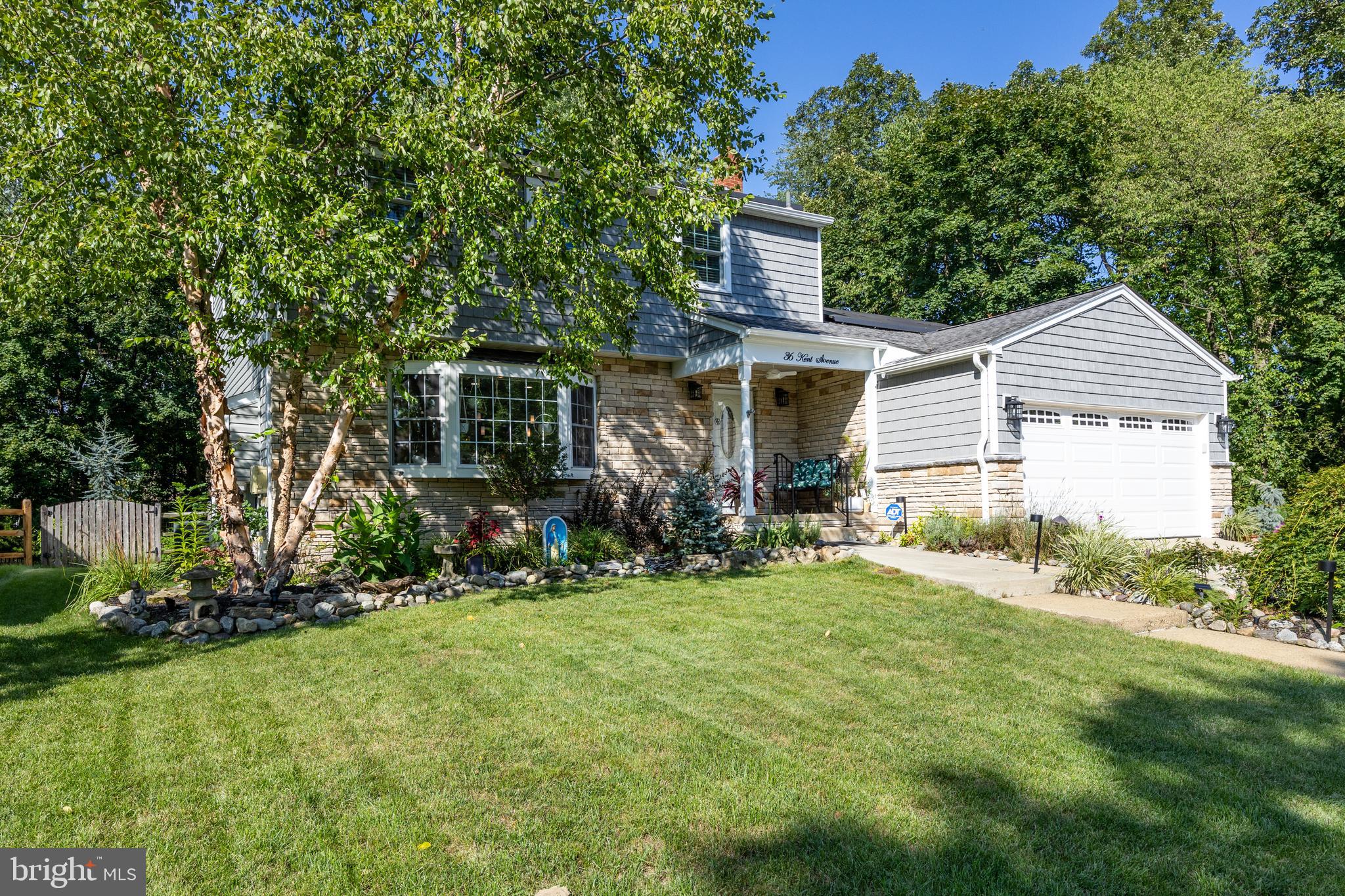 36 Kent Ave