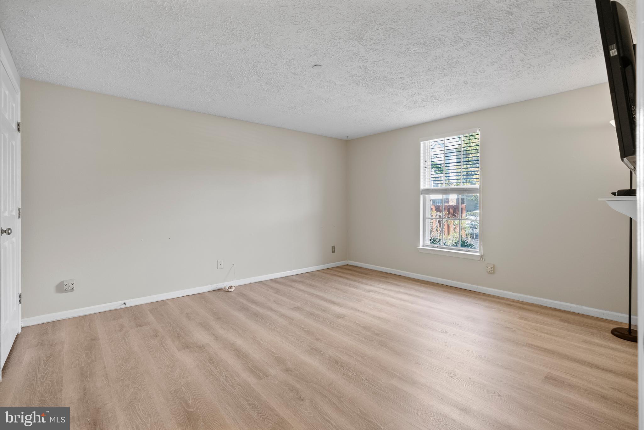 74 ELDON WAY