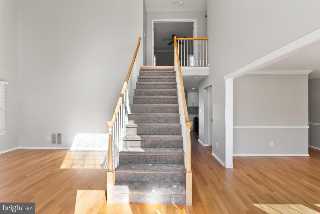 21 Clinton Ln