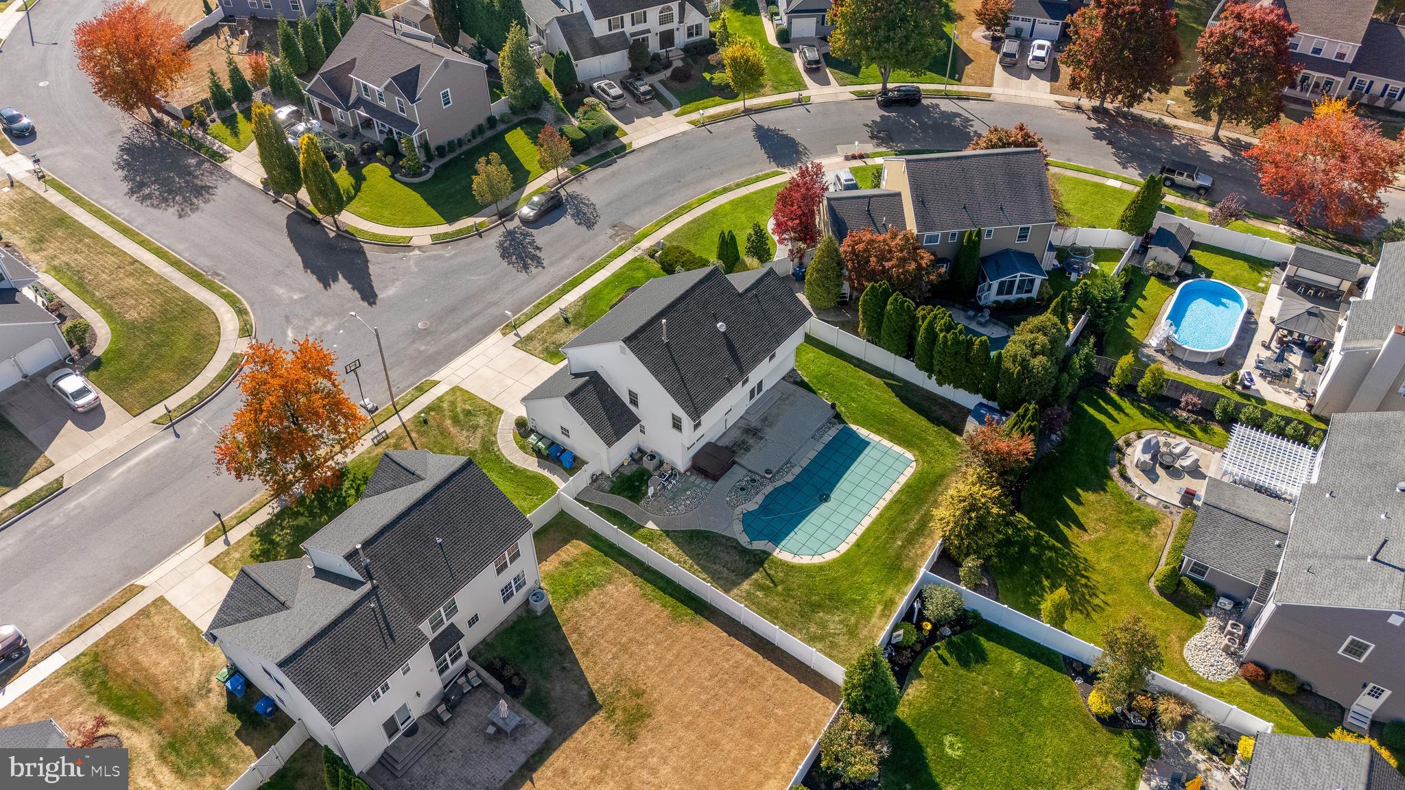 21 Clinton Ln