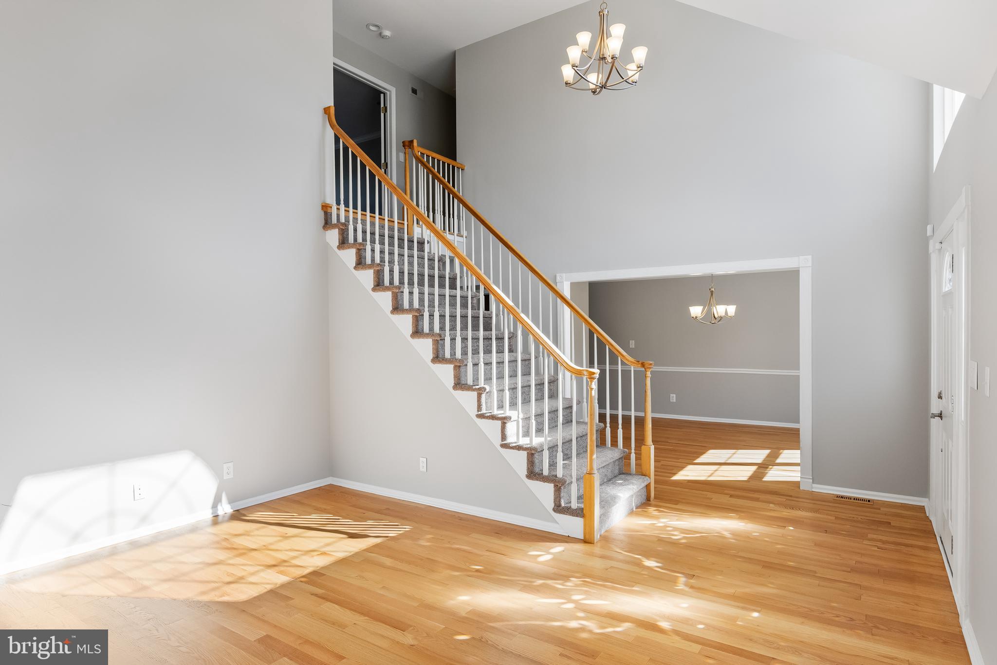 21 Clinton Ln