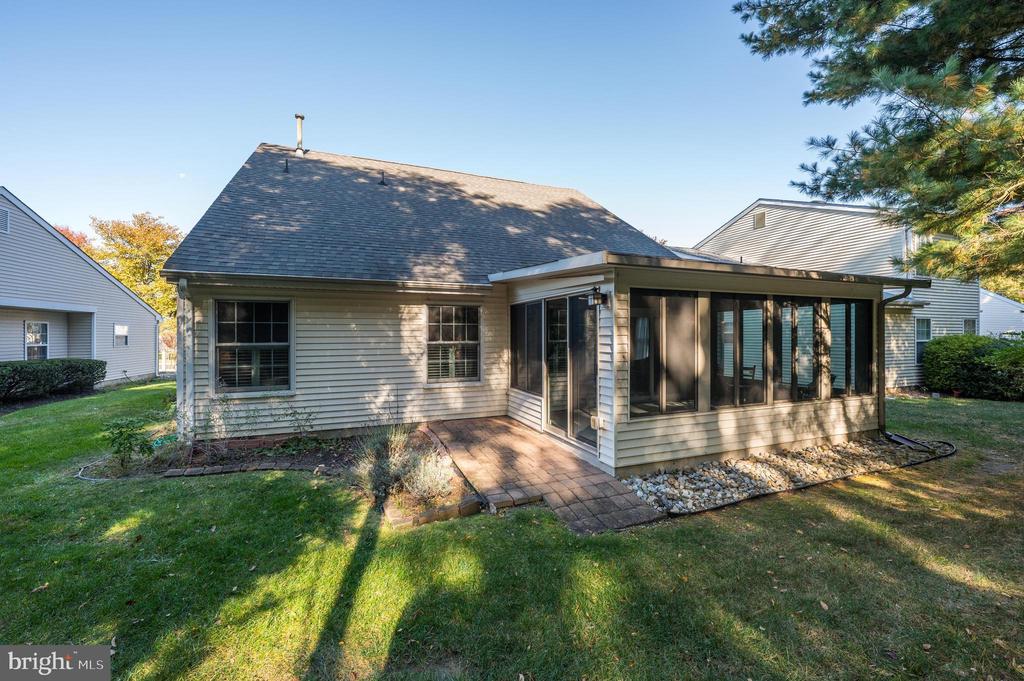 32 CLIFFORD COURT