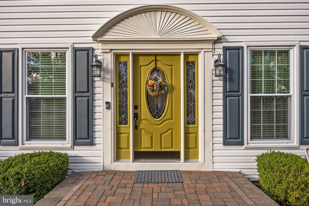 11 Coatsbridge Dr