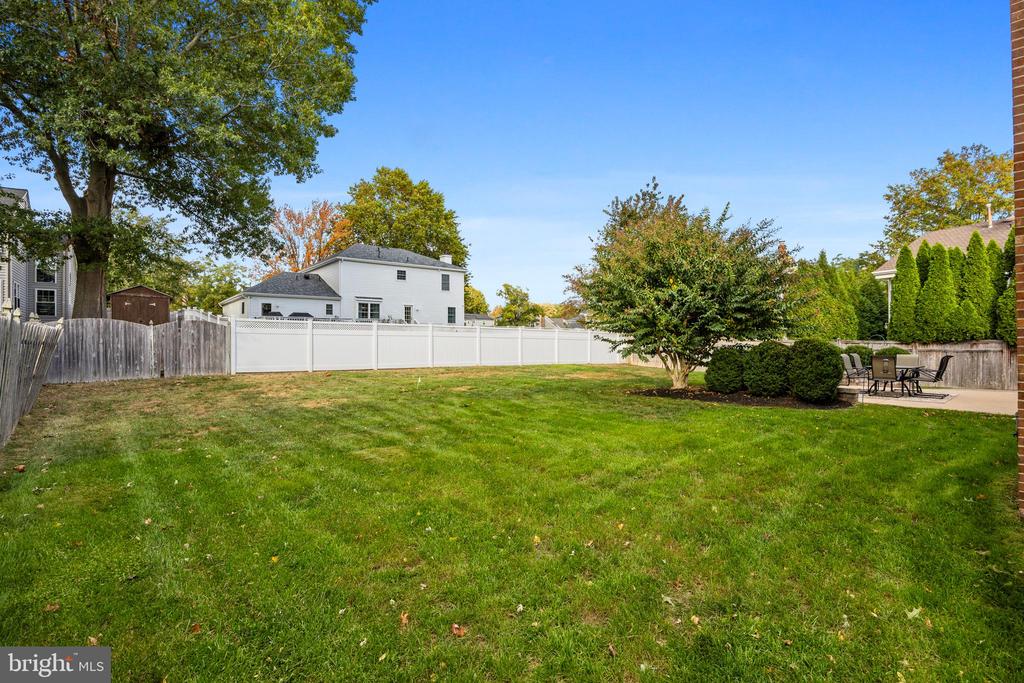 11 Coatsbridge Dr