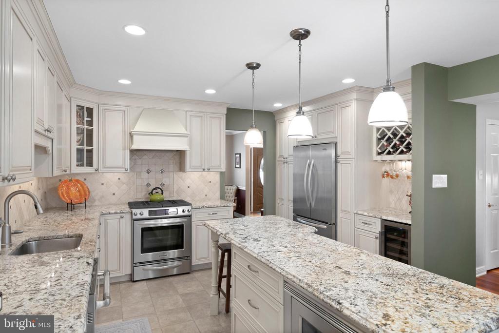 11 Coatsbridge Dr