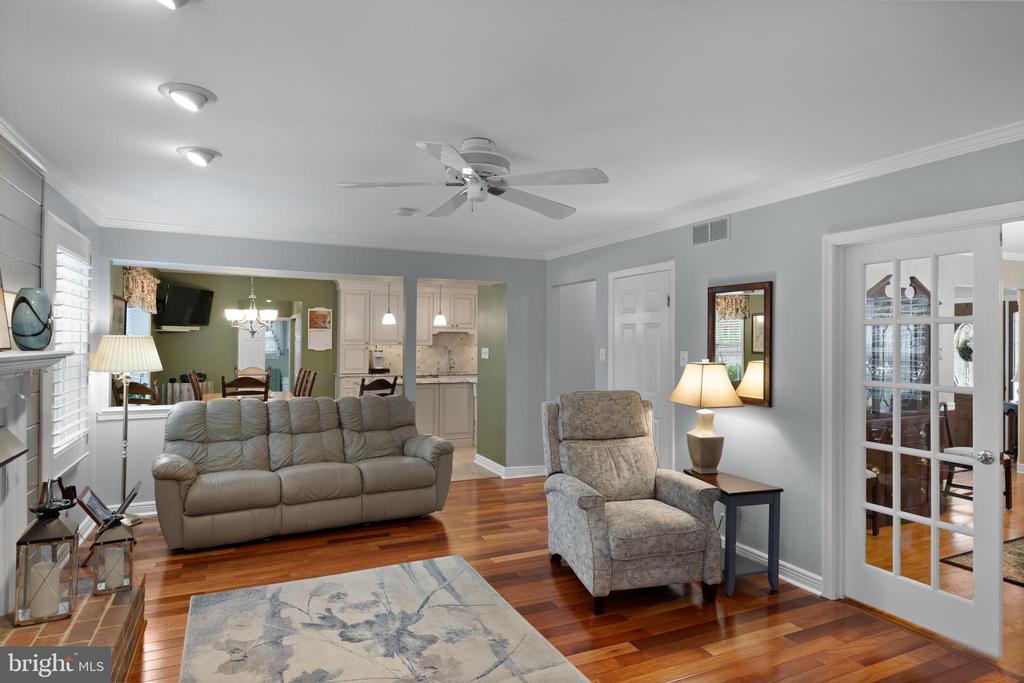 11 Coatsbridge Dr