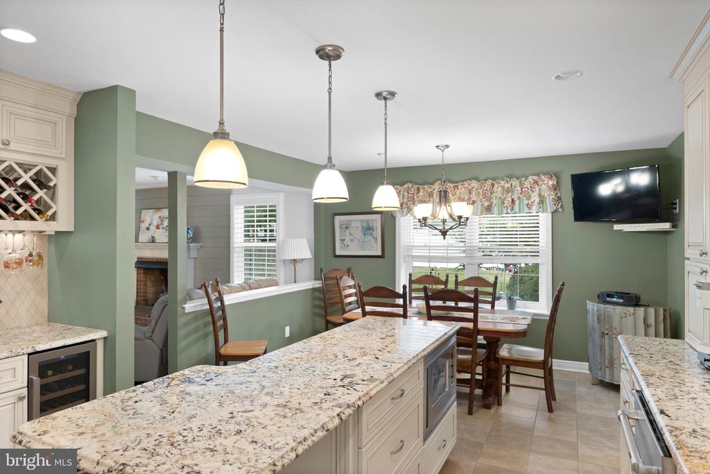11 Coatsbridge Dr