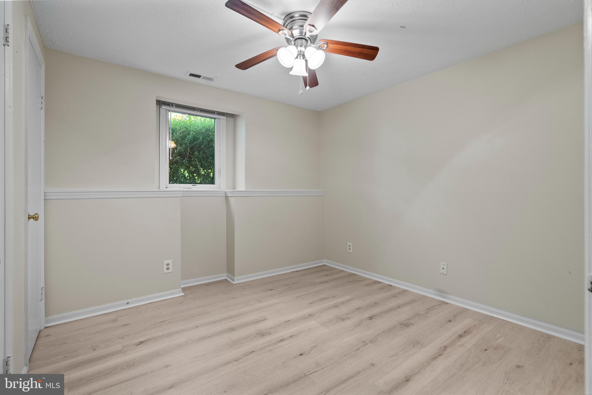 51 SWEETFERN CT