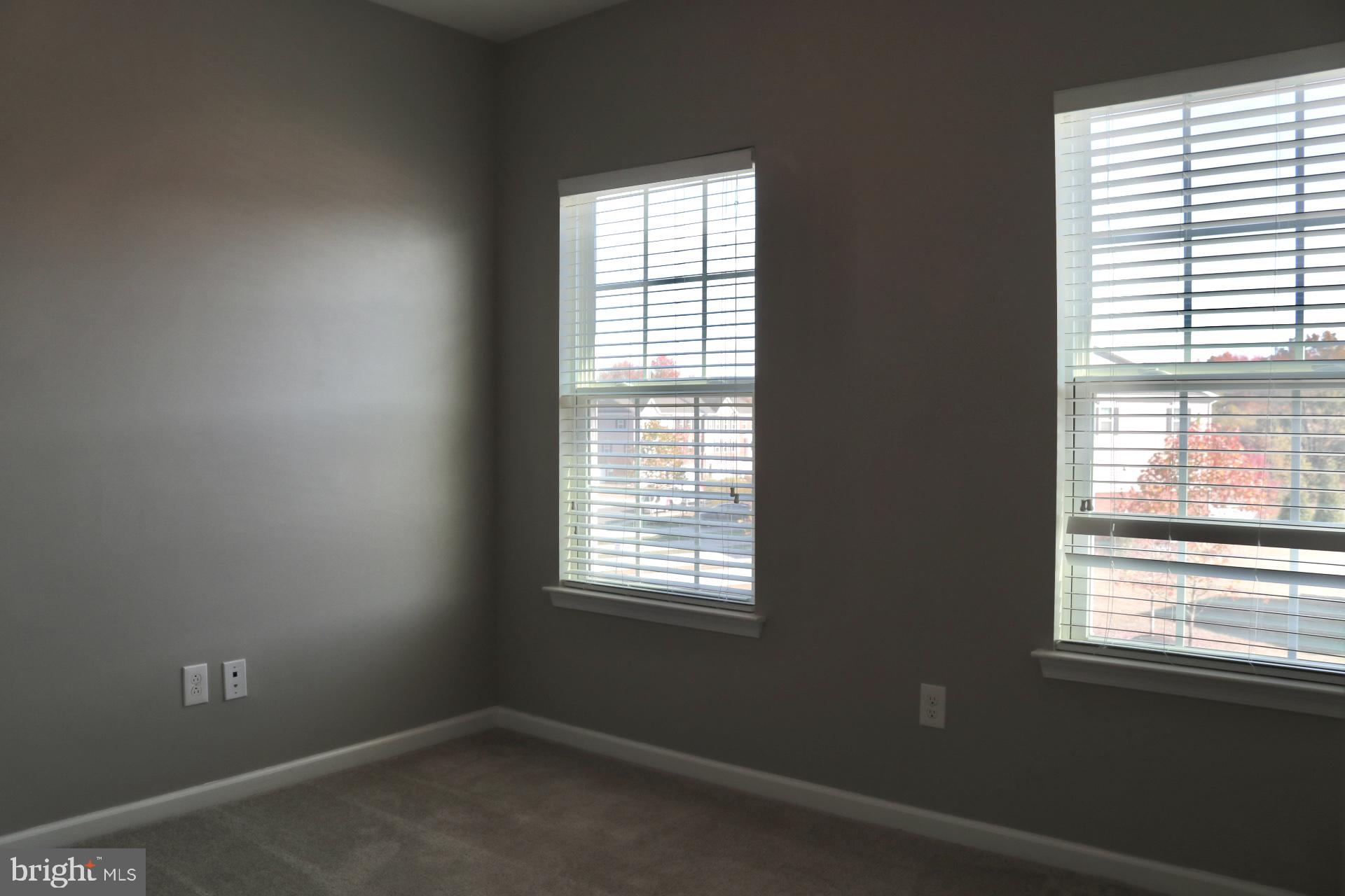 37 ISABELLE CT