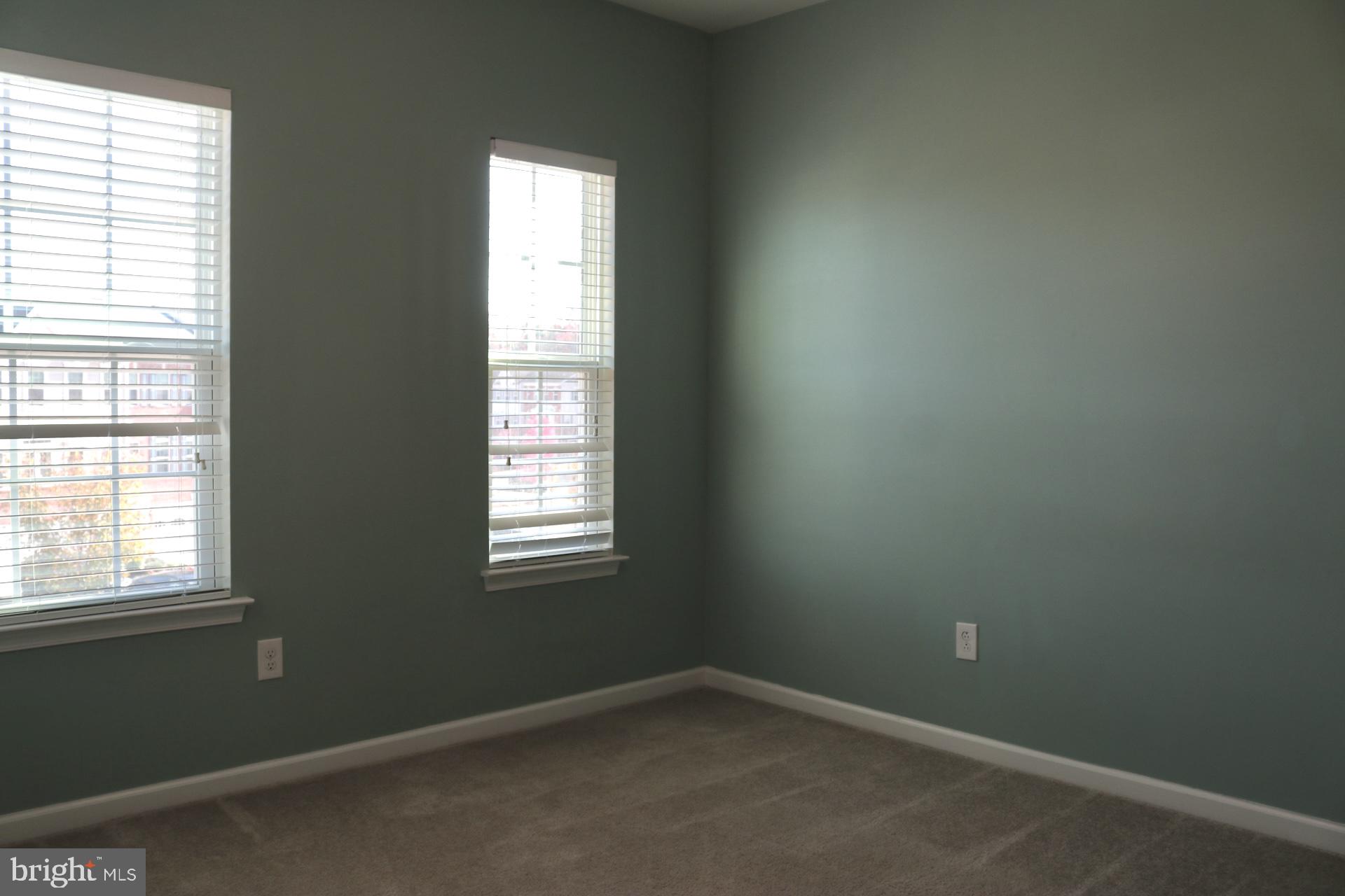 37 ISABELLE CT