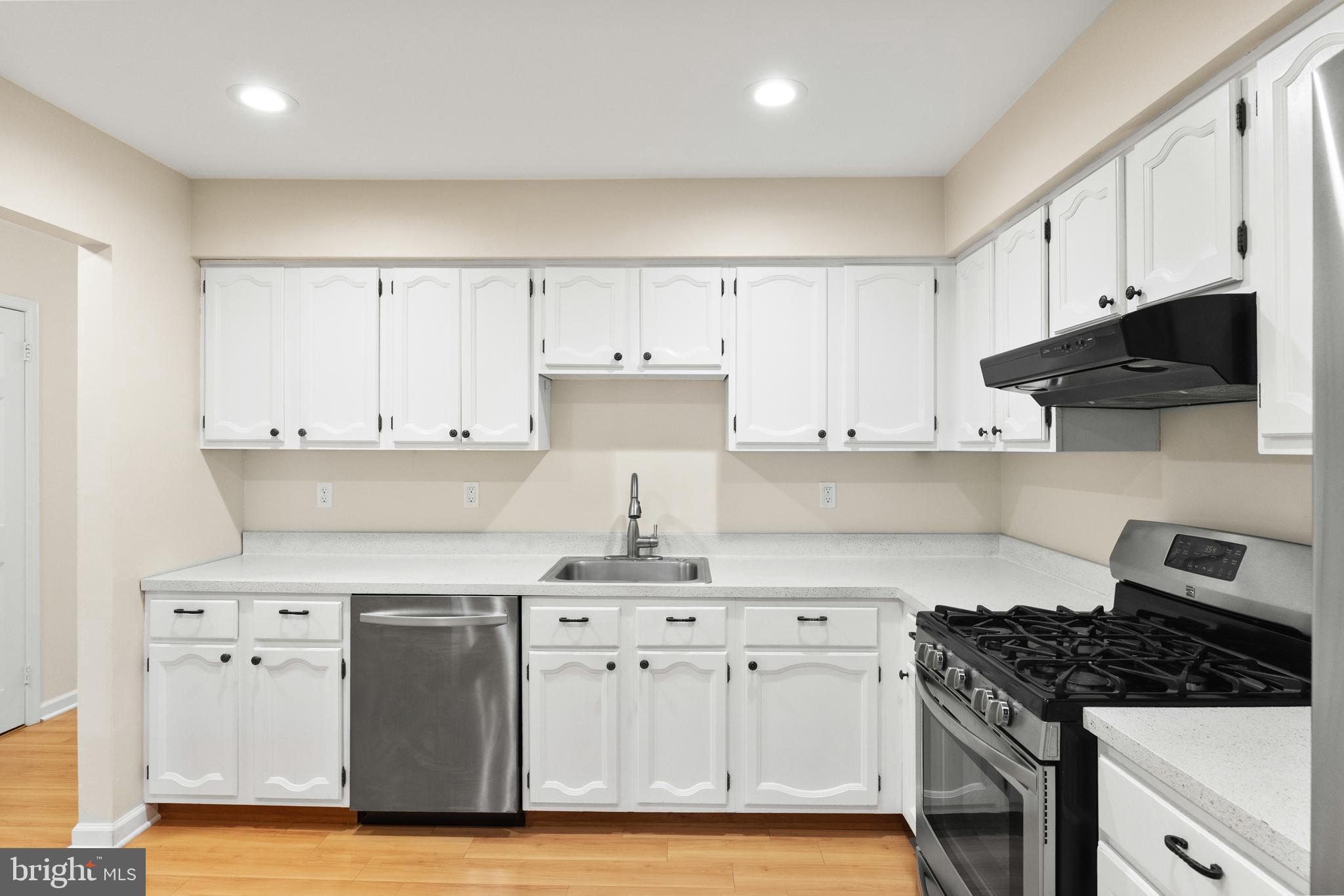 12 Amherst Ct