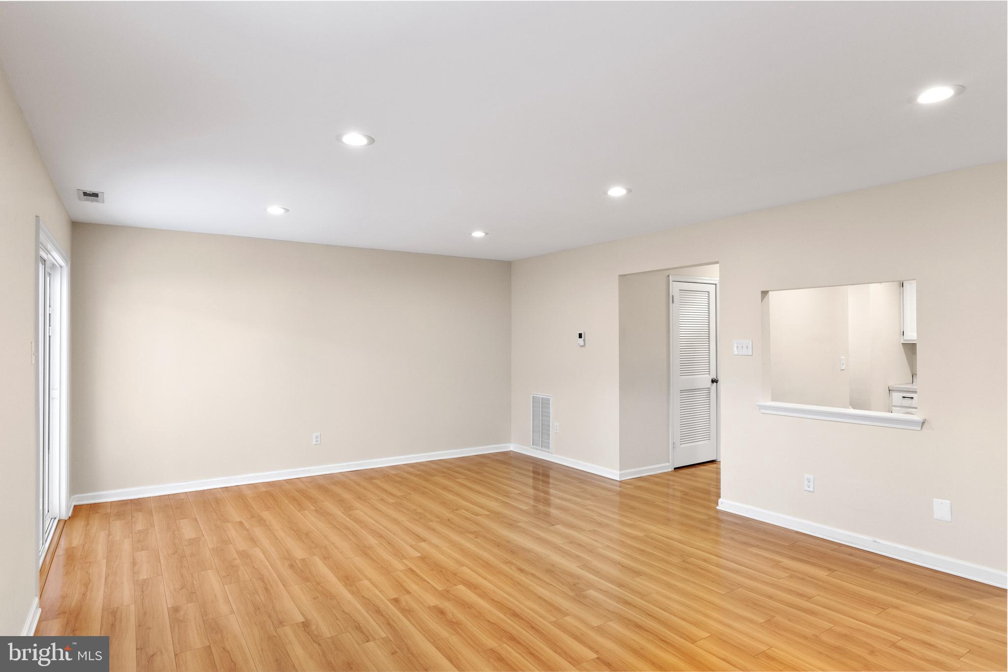 12 Amherst Ct