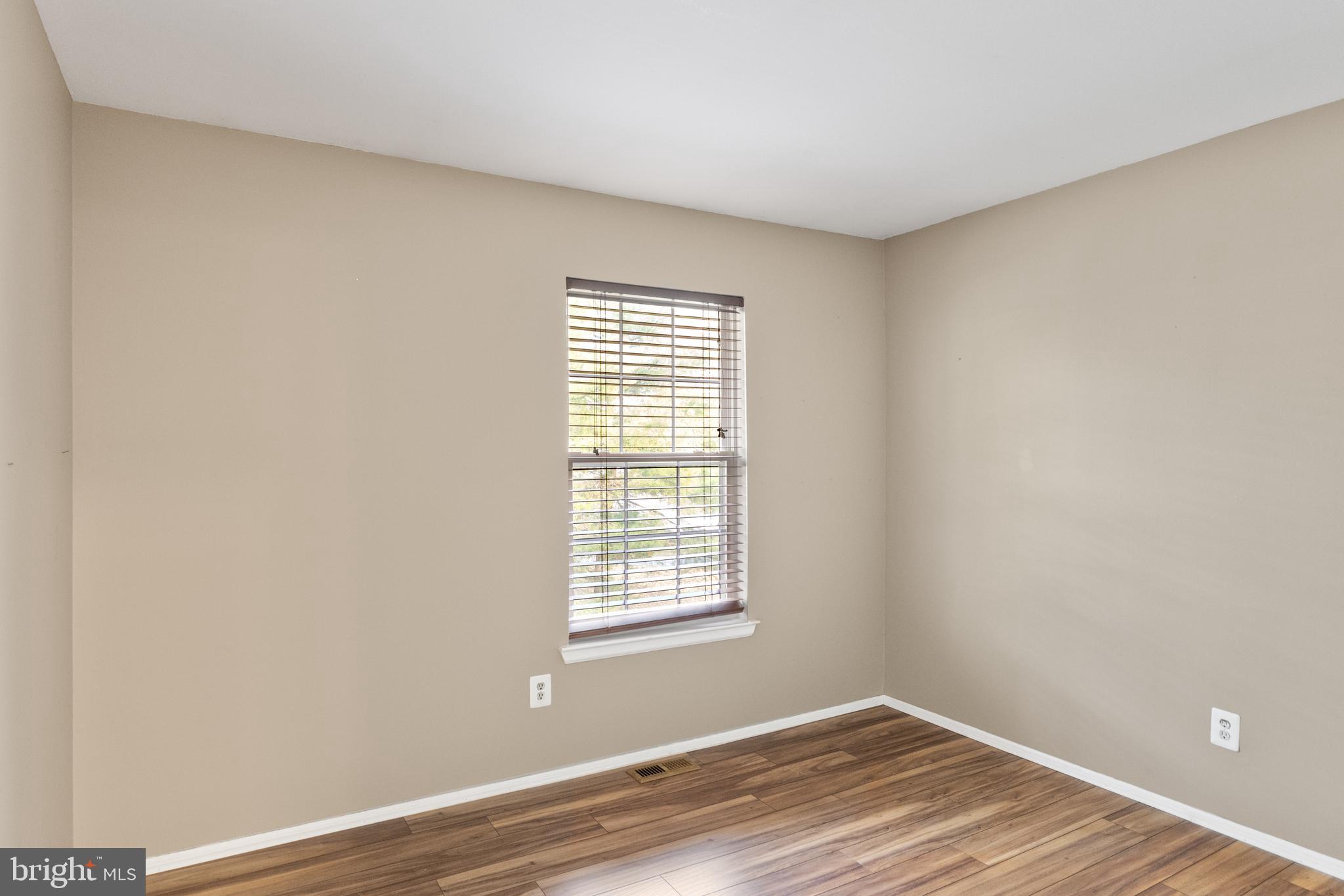 12 Amherst Ct