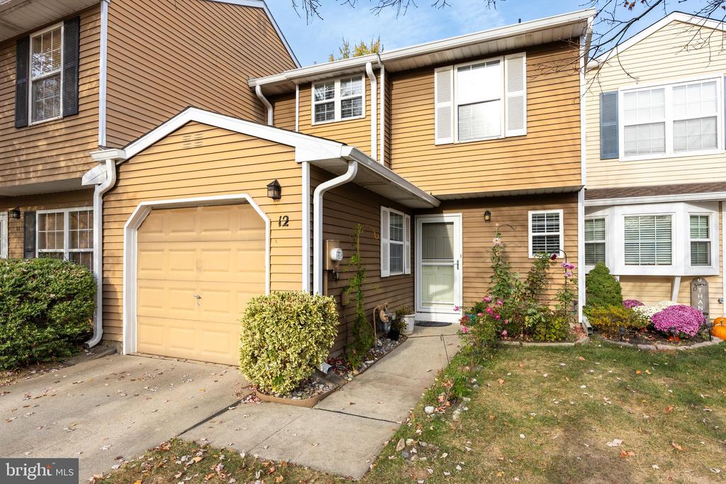 12 Amherst Ct